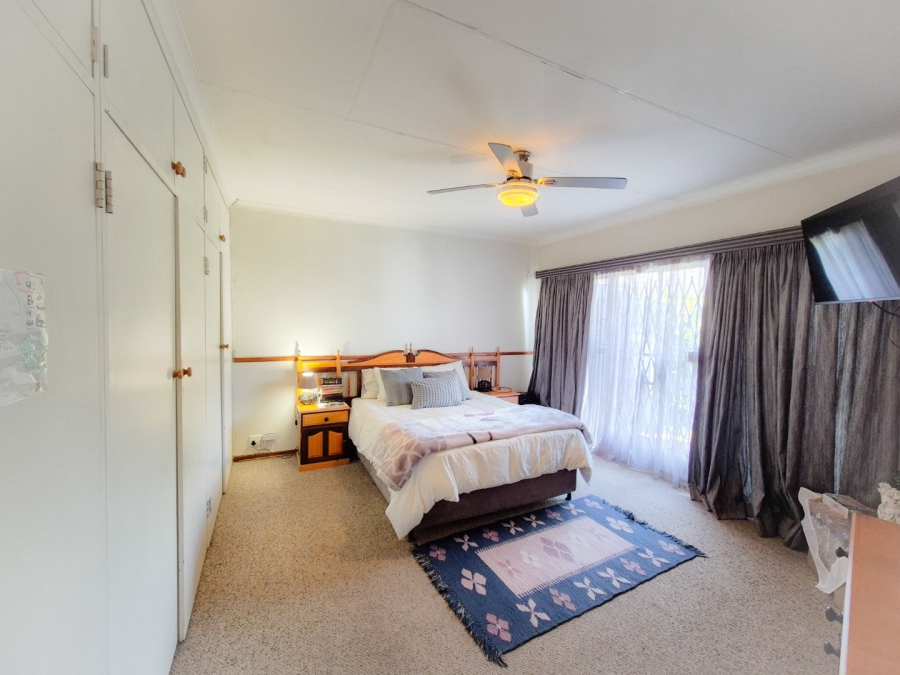 4 Bedroom Property for Sale in Vaalpark Free State